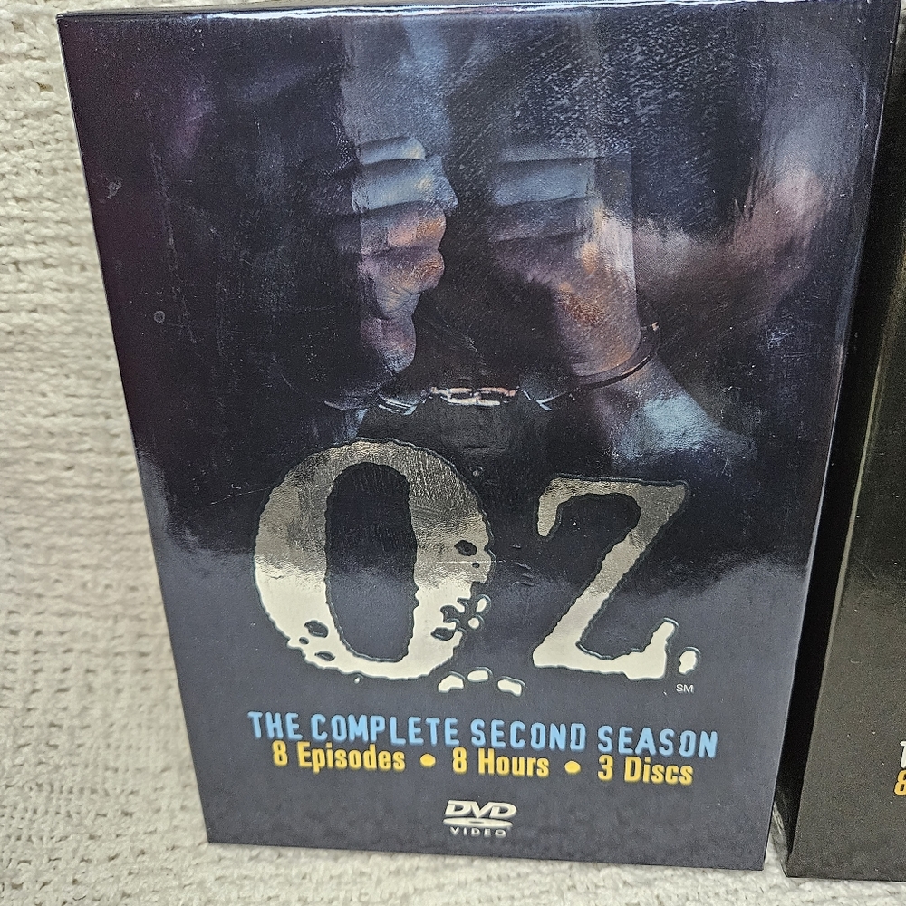 OZ FIRST & SECOND COMPLETE SEASON (16 Episodes-16 Hours-6 Discs) HBO BOX SETS - Picture 7 of 11
